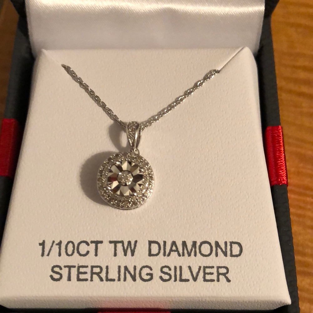 Brand new Diamond Pendant necklace